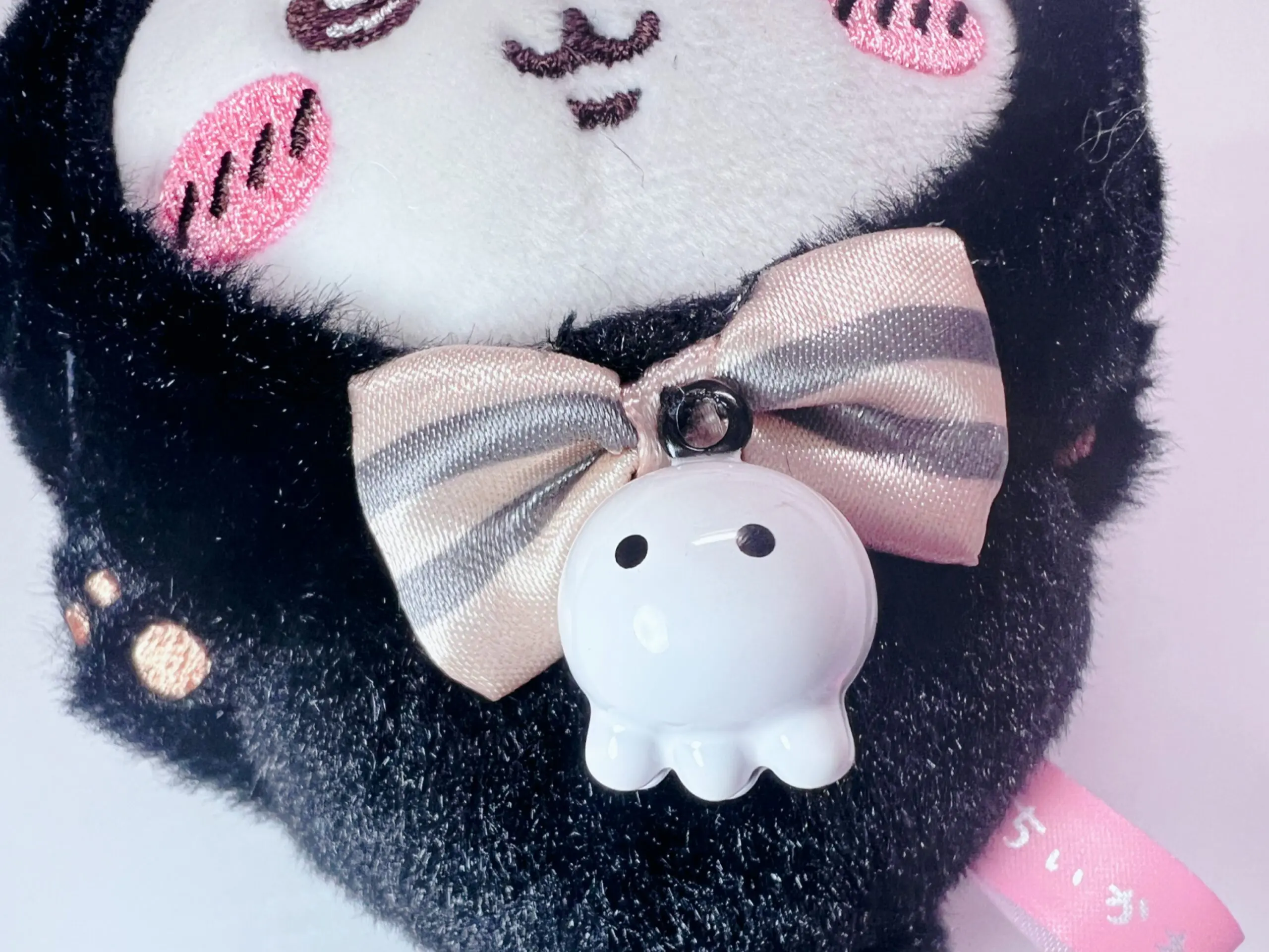 Girls Delta 3500 ちいかわ 黒猫のマスコット ちいかわ ハチワレ うさぎハロウィン2024｜ストラップ